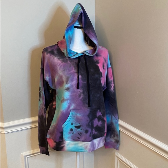 Brushed Tops - Tie Dye Hoodie size small from Brushed Sweatshirt Boho